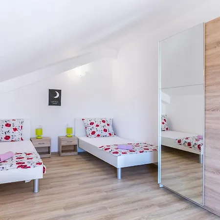 Apartman Nevia - B7 - Mpolo Medulin