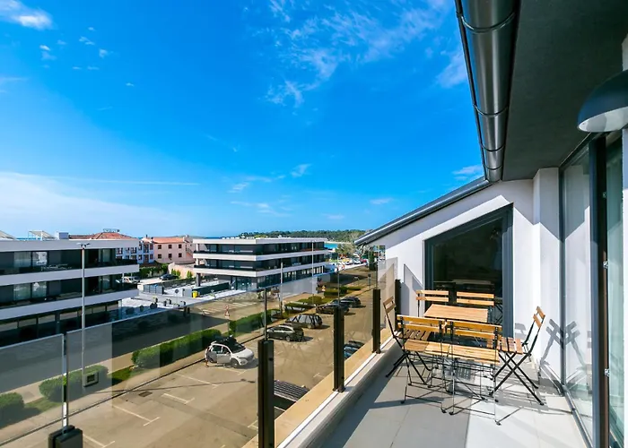 Nevia - B7 - Mpolo Medulin