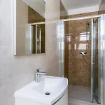 Nevia - B7 - Mpolo Apartamento